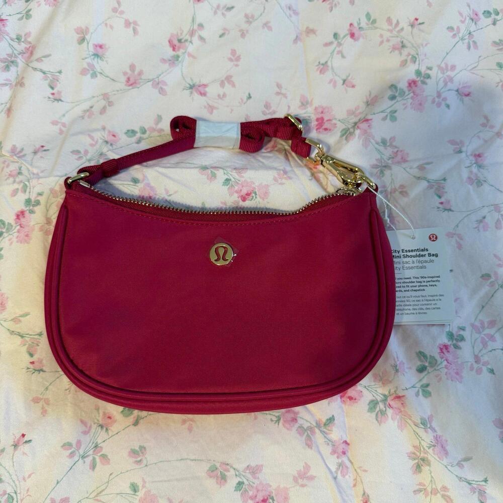 Lululemon City Essentials Mini Shoulder Bag 1L